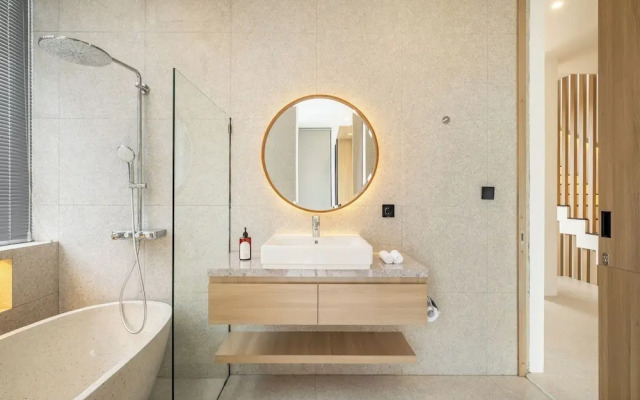 Tropical Bliss Villa 9E - 10min to Beach