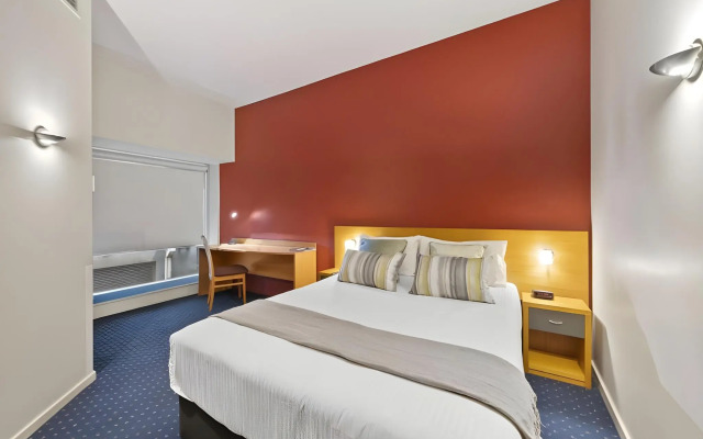 YEHS Hotel Melbourne CBD