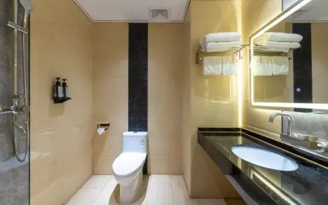 Qionghai Licheng Film Hotel