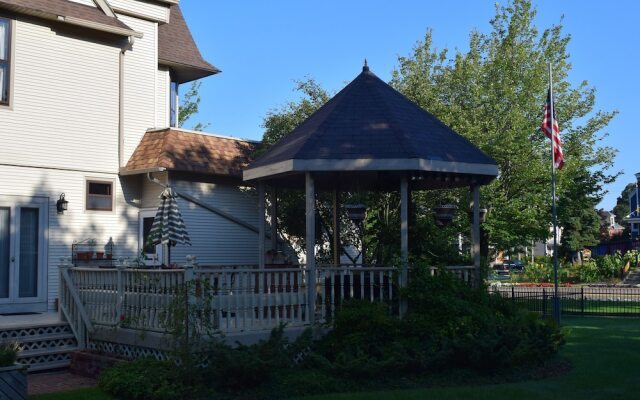 The Lamplighter Bed & Breakfast of Ludington