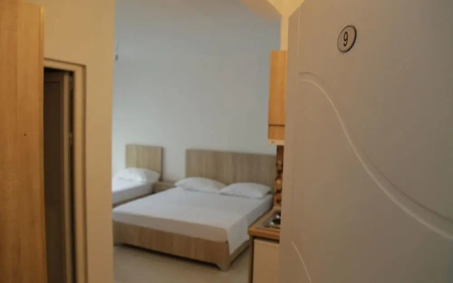 Mimi Lux Apartments
