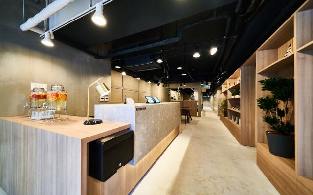&And Hostel Shinsaibashi East
