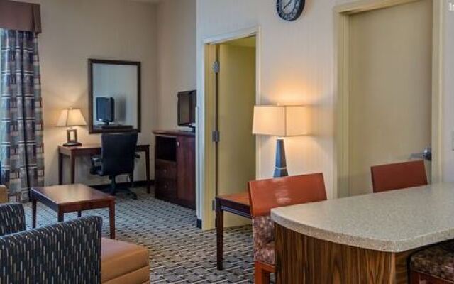 Holiday Inn Exp Meadville I-79 Exit 147a