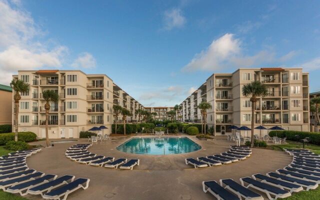 Hodnett Cooper's Beach Club