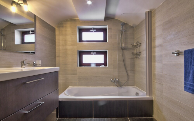 Waterfront Valletta House-tritoni hotels