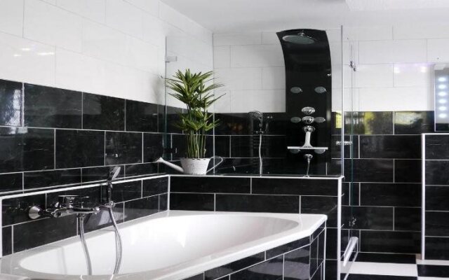 Oma's Küche & Quartier