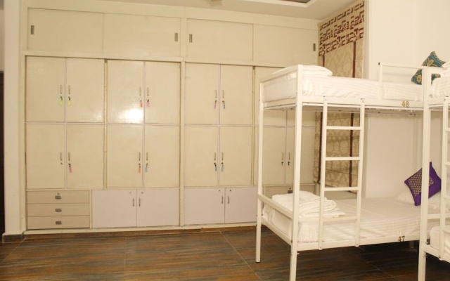Datstop Hostel