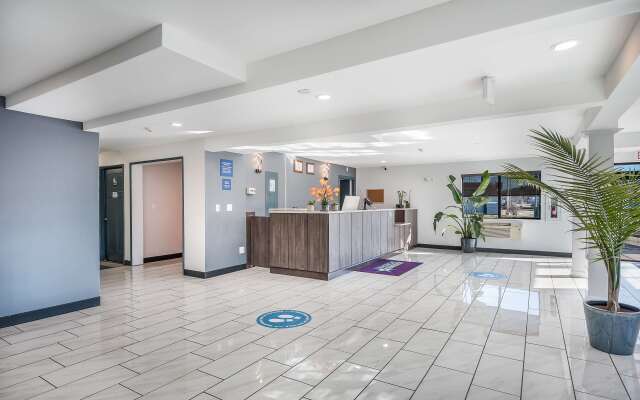 Americas Best Value Inn East Peoria