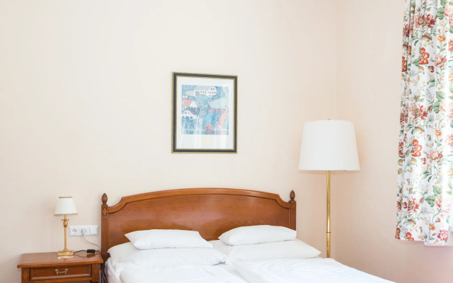 Inselhotel Faakersee