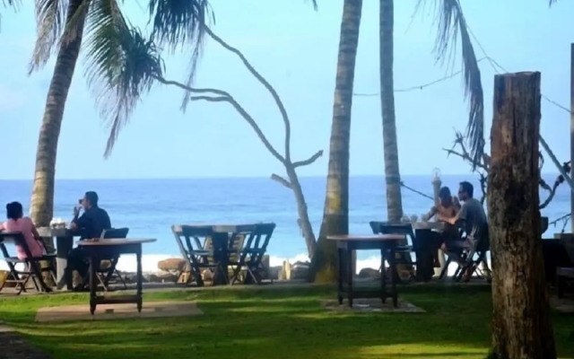 Time N Tide Beach Resort