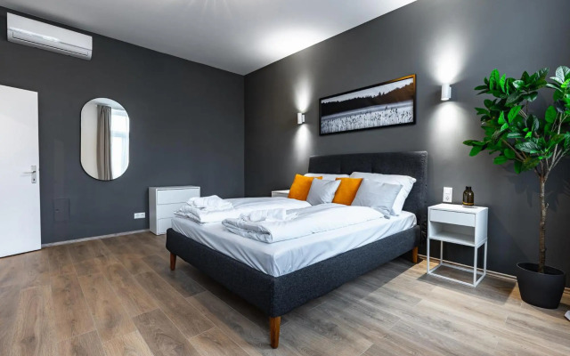 Newley renovated apartment next to Hannovermarkt