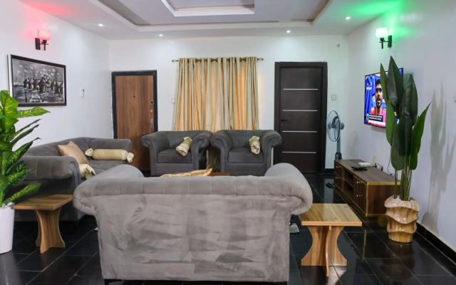 Bol Lodge And Apartment