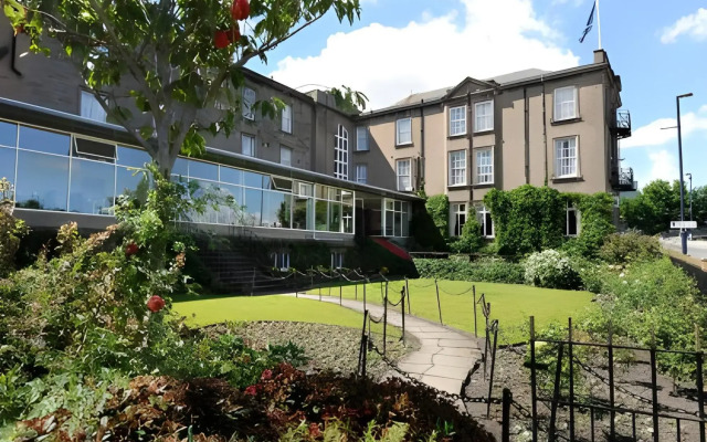 The Royal George Hotel