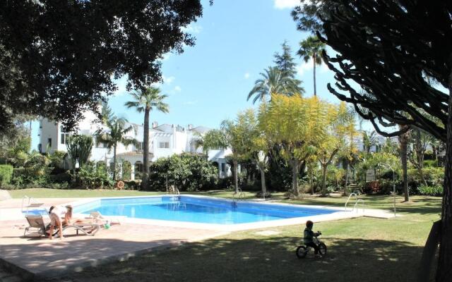 Apartamento con vistas Golf y Piscina