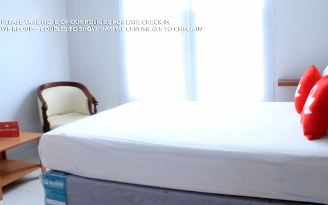 ZEN Rooms Puri Indah Syariah