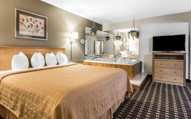 Quality Inn Mauston I-90