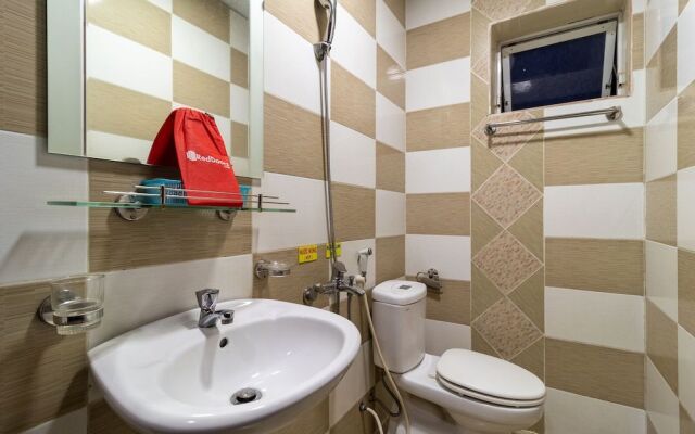 Reddoorz Plus Quang Trung Street