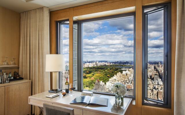 Отель Four Seasons New York