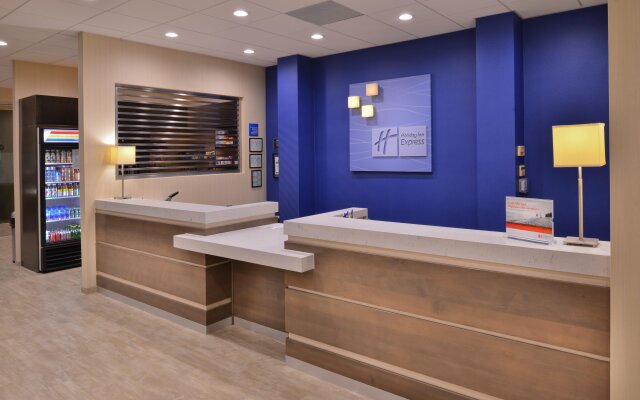 Holiday Inn Express Hotel and Suites Pasadena-Colorado Blvd, an IHG Hotel