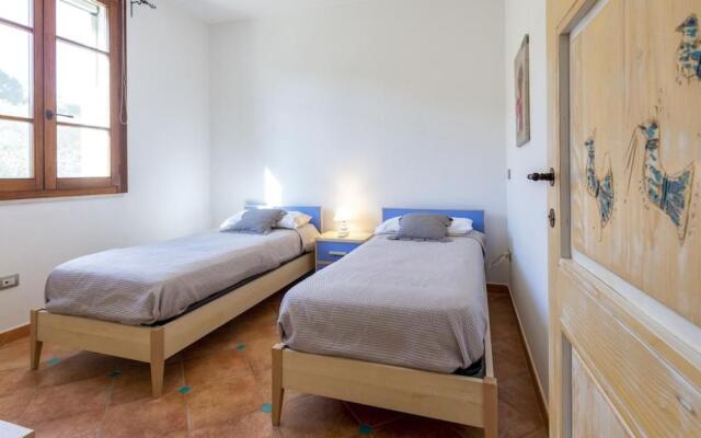 Alghero, Villa Josephine With Spectacular Swimming Pool, for 8 Guests