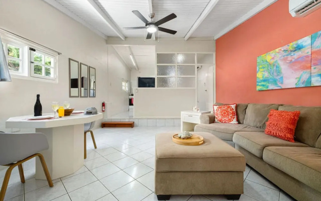 Sleeps 12 Spacious Private Pool Great Location