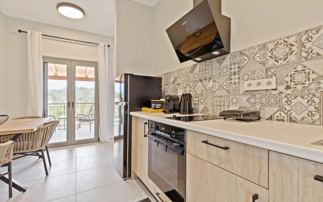 Comissa Luxury Suites