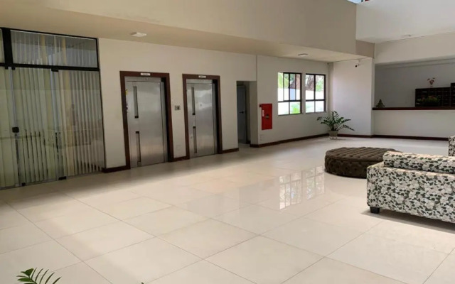 Apartamento confortável, região do Iguatemi