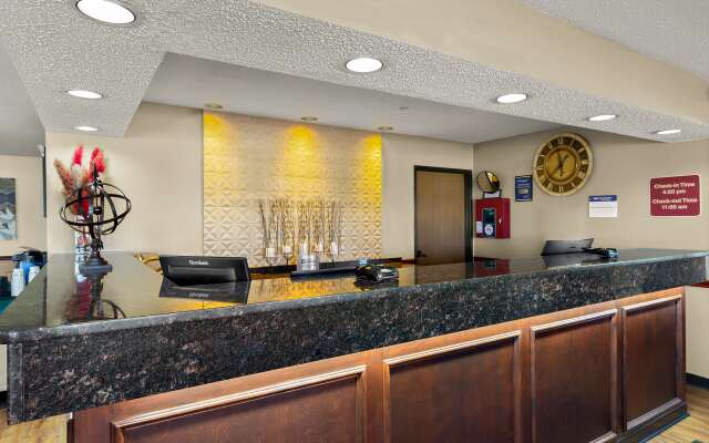 Best Western Lakewood Inn