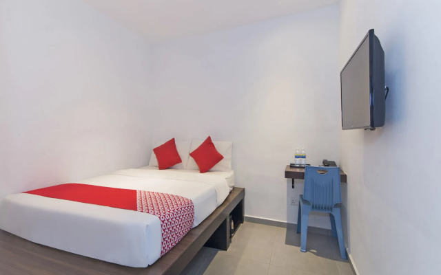 OYO Flagship 3563 New Mg Hotel