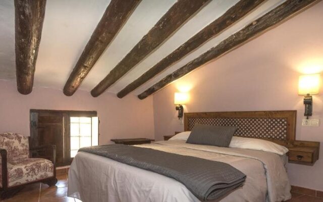 Alojamiento Rural Font del Roser