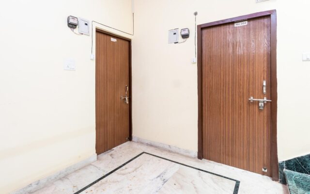 Oyo 30185 Ole Homes Mannipuram