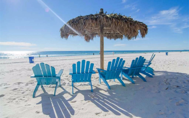 Grandview East Condominuims by Royal American Beach Getaways