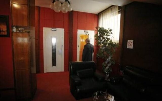 Golden Inn Hotel