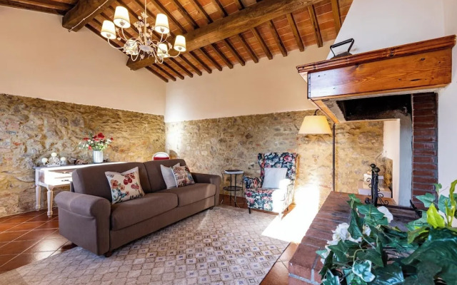 Peccioli Villa With Pool Ac And Privacy