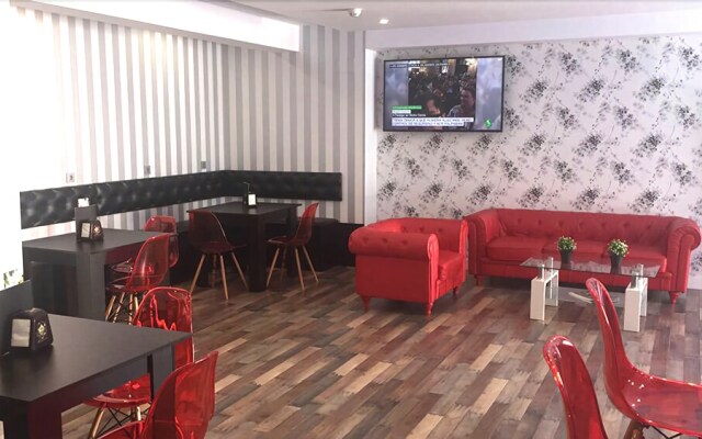 Deluxe Hostels & Suites Merida