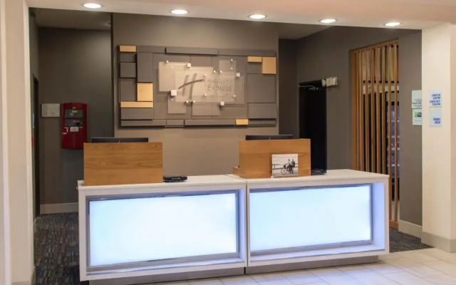 Holiday Inn Express & Suites Temple - Medical Center Area