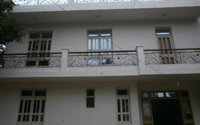 Samrat Palace Guest House