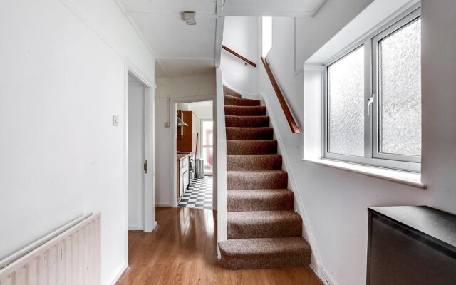 Cozy 1 Bedroom Home Near Central