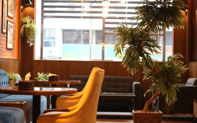 Palette Luxury Mirage Hotel