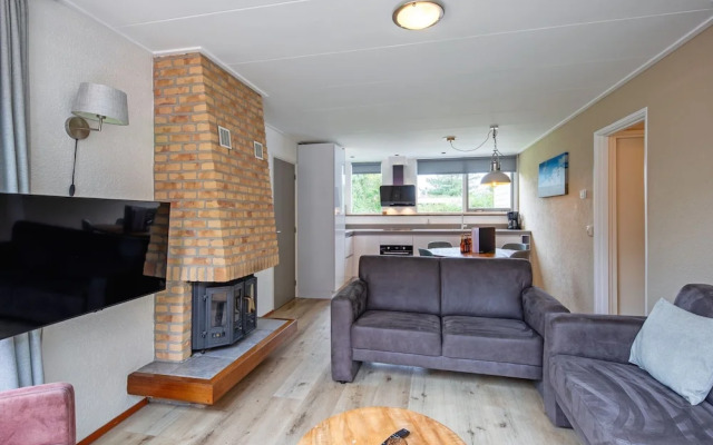 Cozy Holiday Home With hot tub on Texel