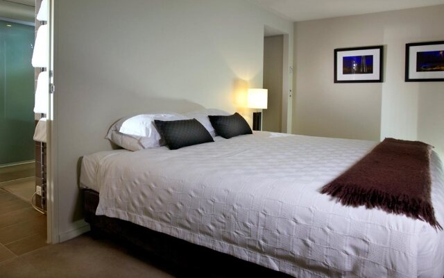 Sullivans Cove Apartments