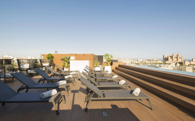 Nakar Hotel
