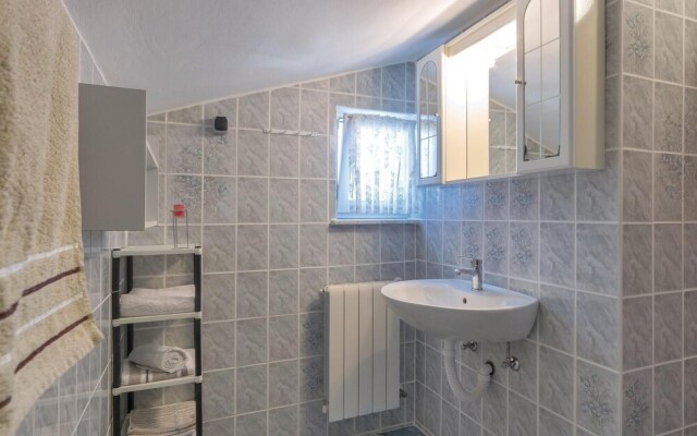 Nice Home in Peroj With Wifi and 2 Bedrooms