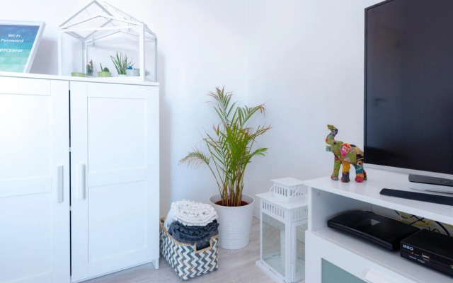 The Yellow House Cascais