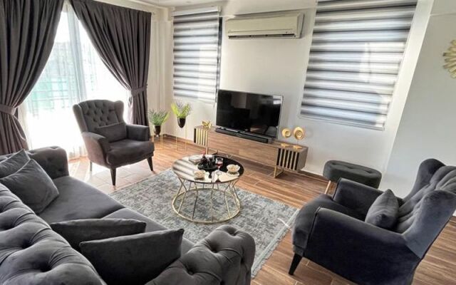 Villa121