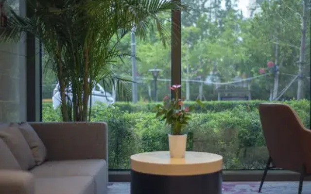 Lavande Hotel (Tianjin Zhongxin Ecological City Jijing Tiandi Branch)