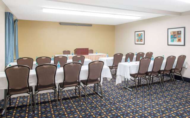 Ramada by Wyndham Springfield North
