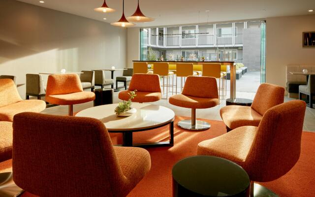 Hotel Lucent