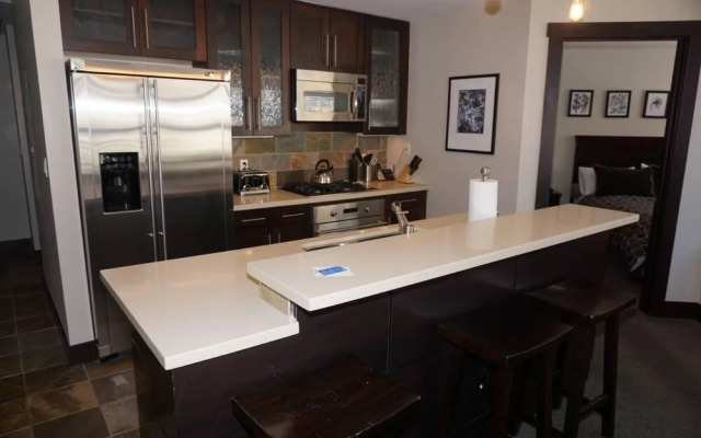 120 Carriage Way 2205