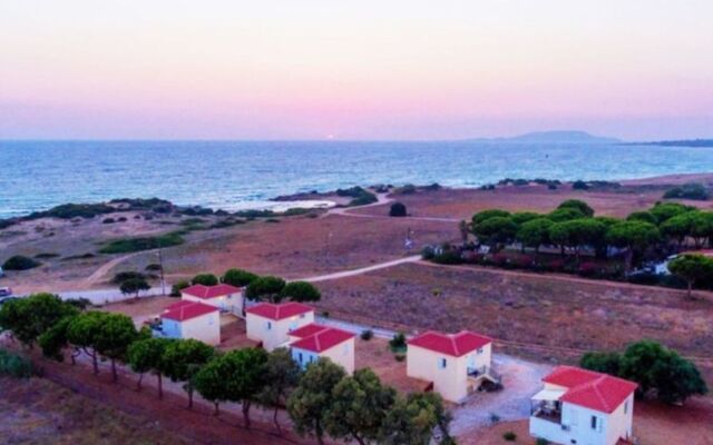 Romanos Beach Villas